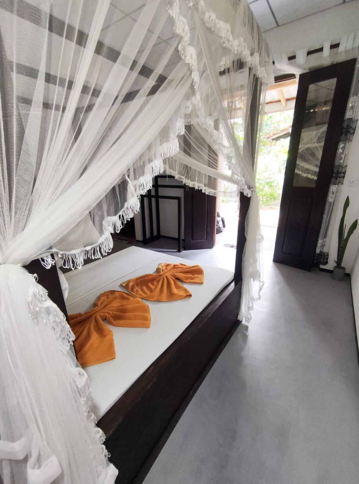 Aurora Midigama Hotel Ahangama Exterior photo
